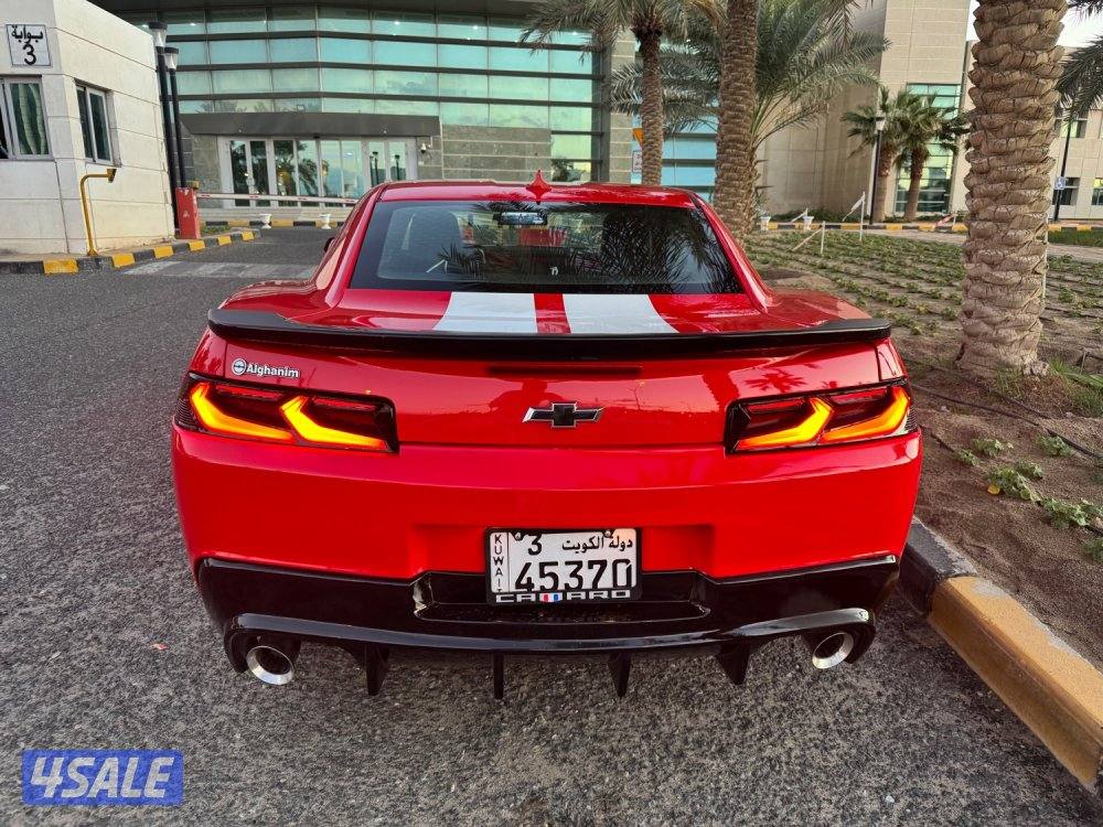 كمارو rs مديل 2014 بحالة نظيفه سته سلندر V65