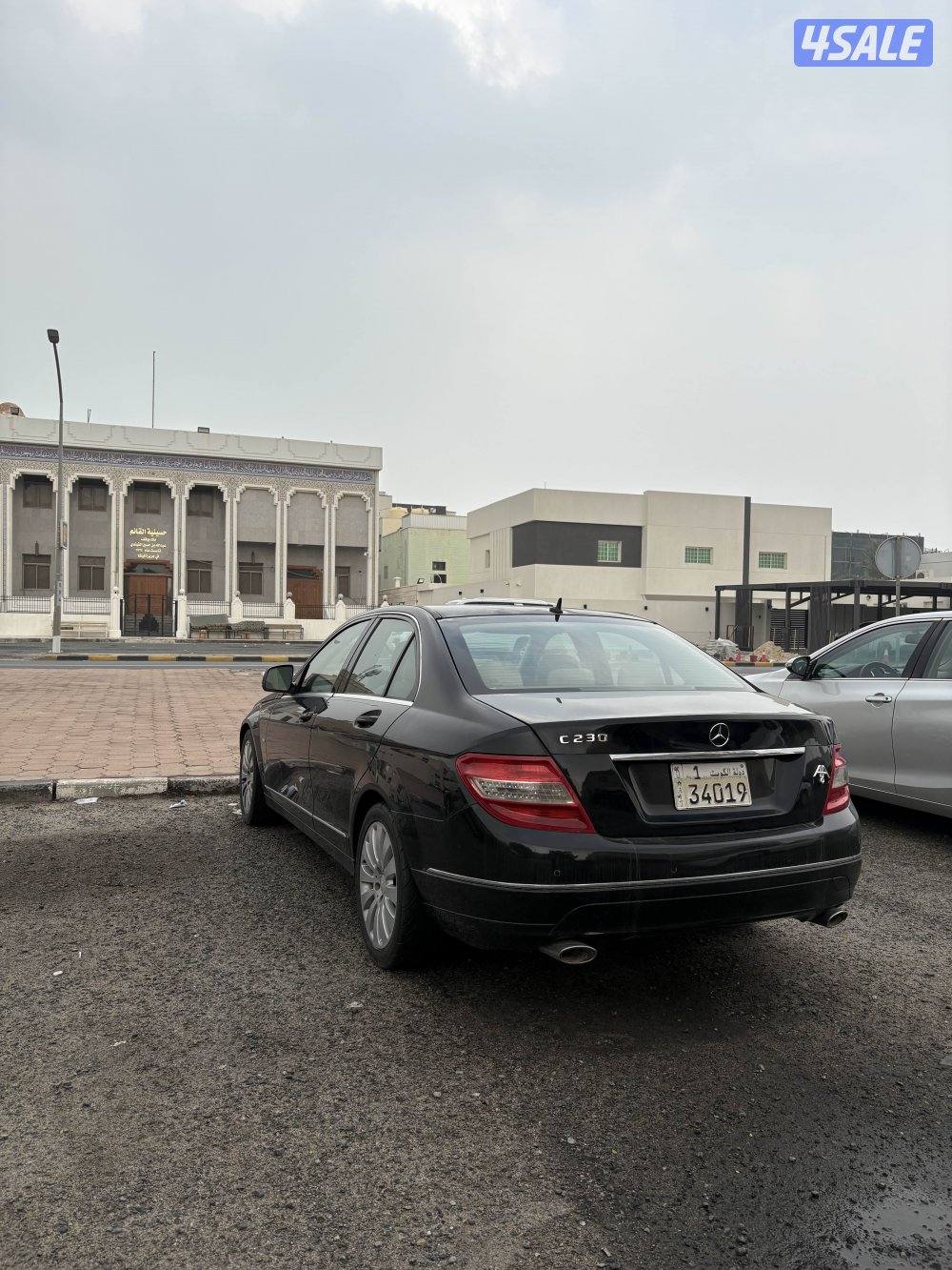 مرسيدس c230 موديل ٢٠٠٩ ماشي ٢٠٠ الف شرط الفحص3