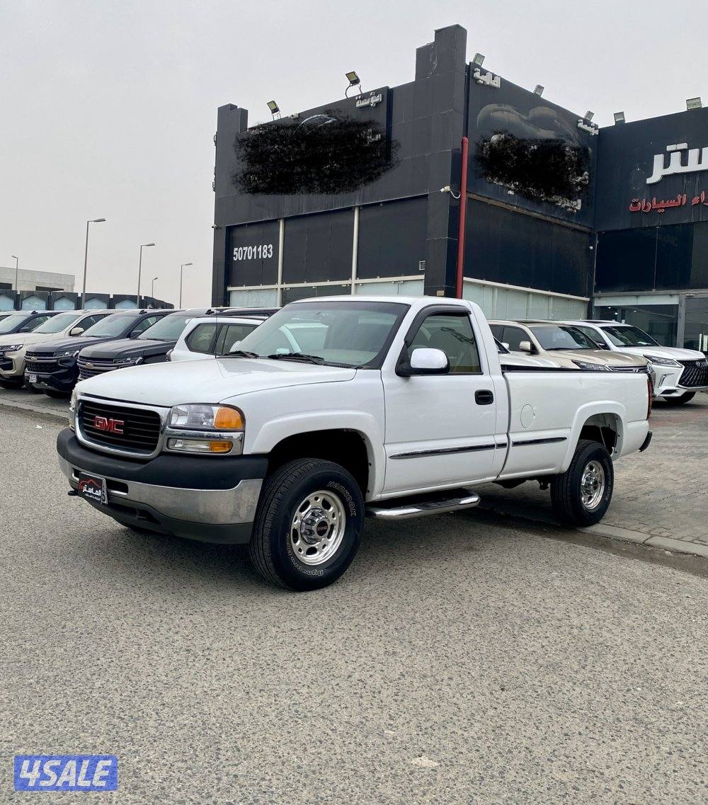 وانيت GMC HD امريكا موديل 2002 عداد 178 ميل2