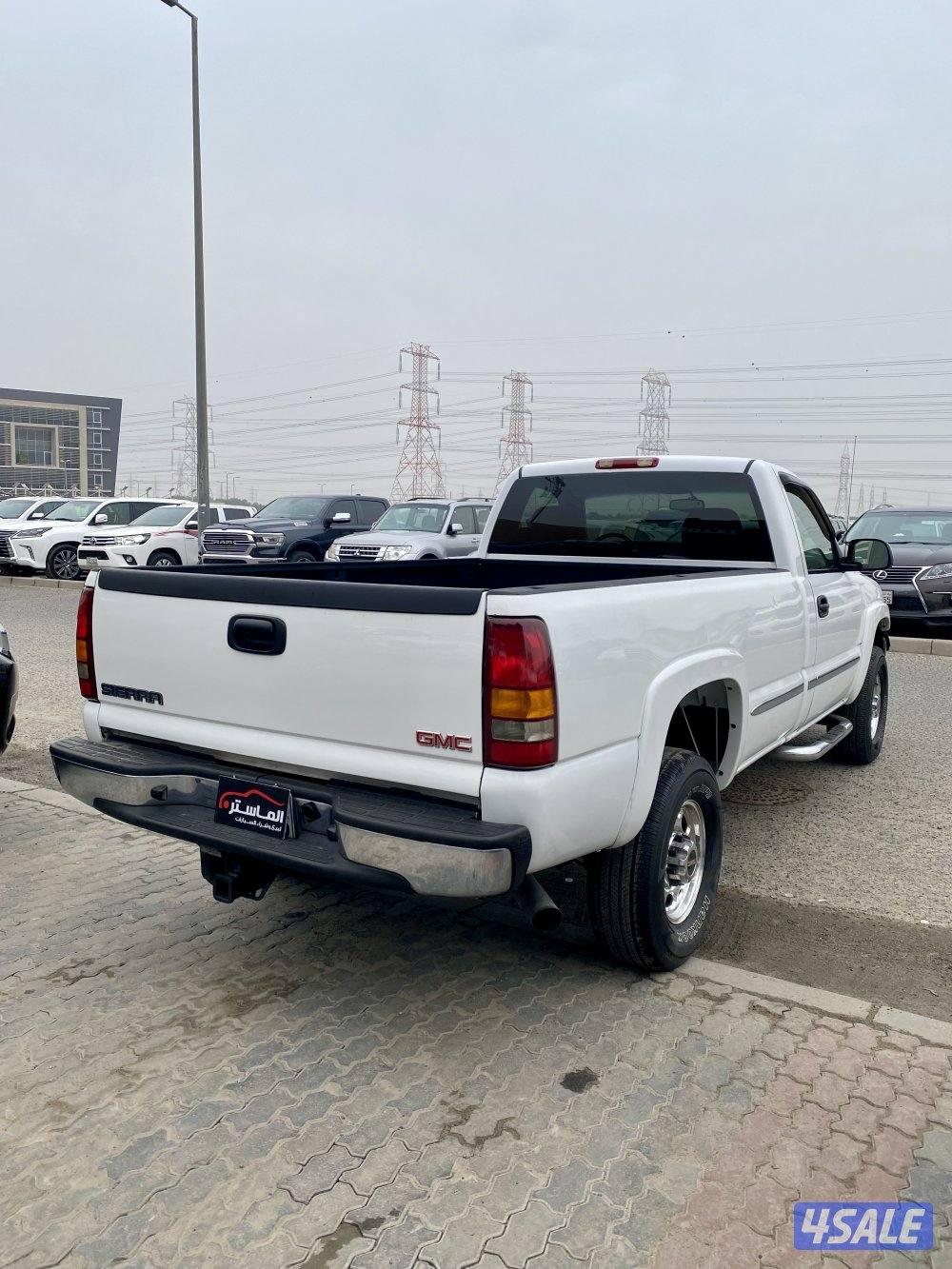 وانيت GMC HD امريكا موديل 2002 عداد 178 ميل4