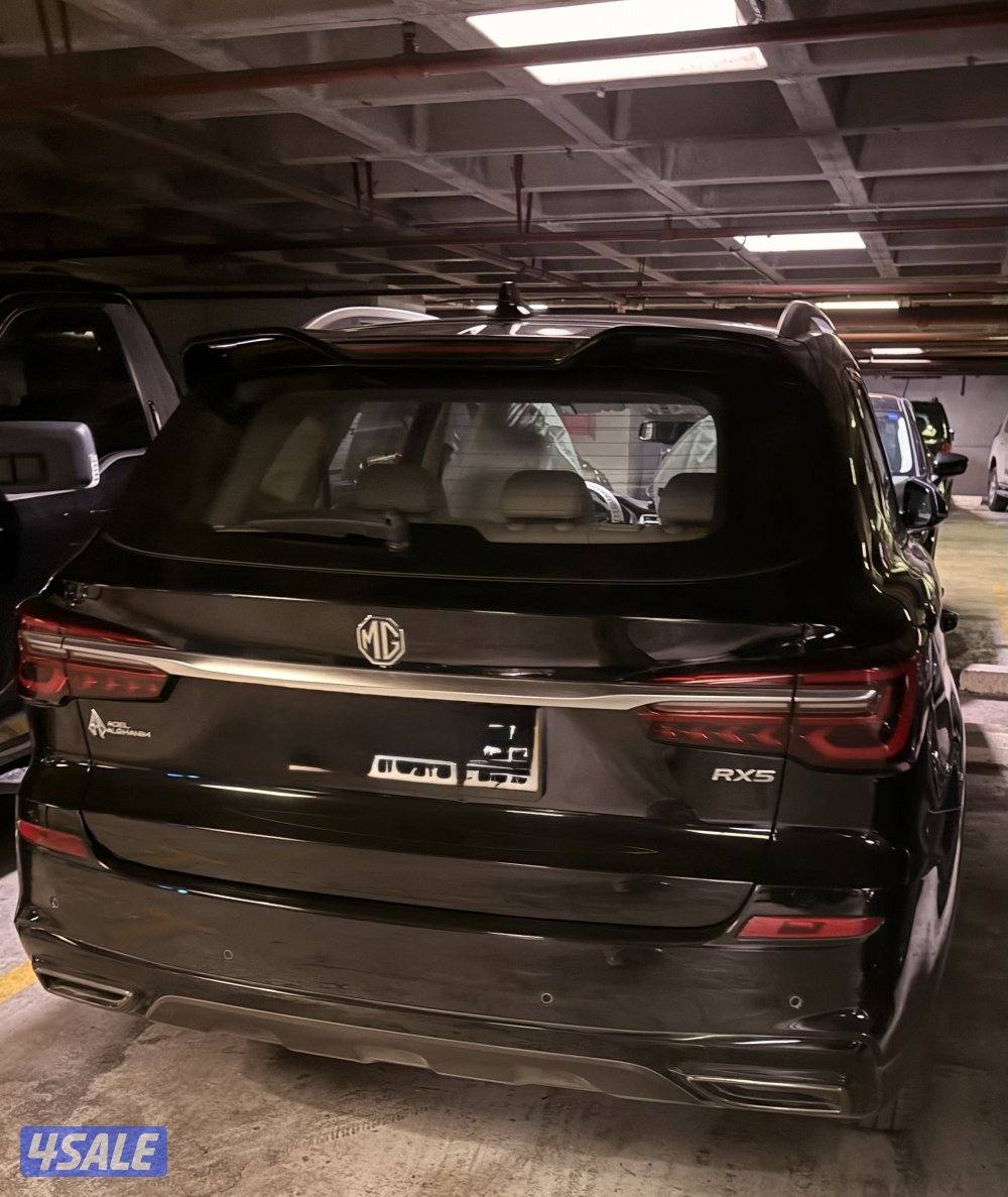 MG RX5 2024 less than 20000 KM full option2