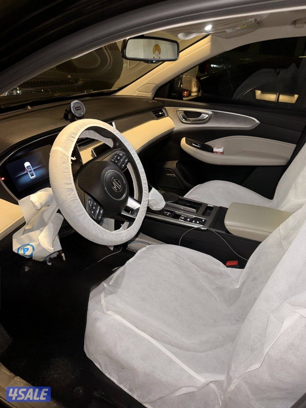 MG RX5 2024 less than 20000 KM full option3