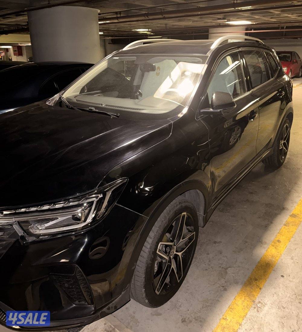 MG RX5 2024 less than 20000 KM full option5