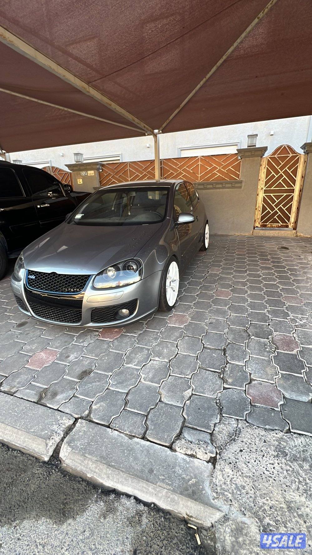 للبيع فولكس gti باب واحد موديل 2007 تيربو ka4 ماشي 2134200
