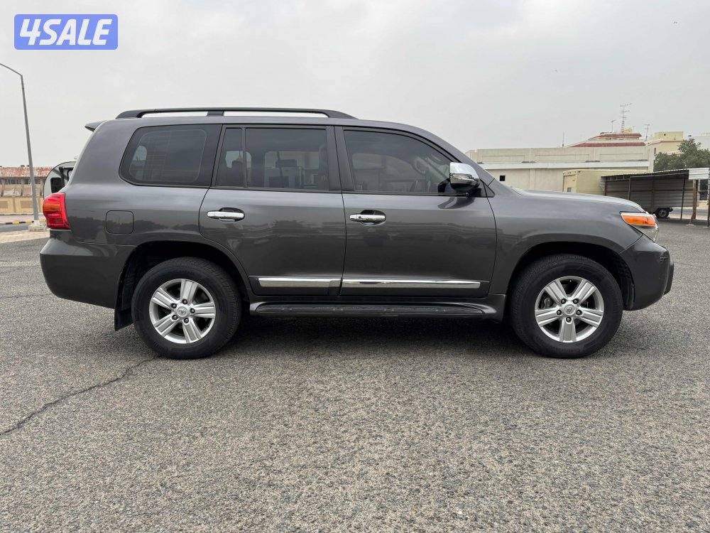 لاندكروزر المالك الاول3