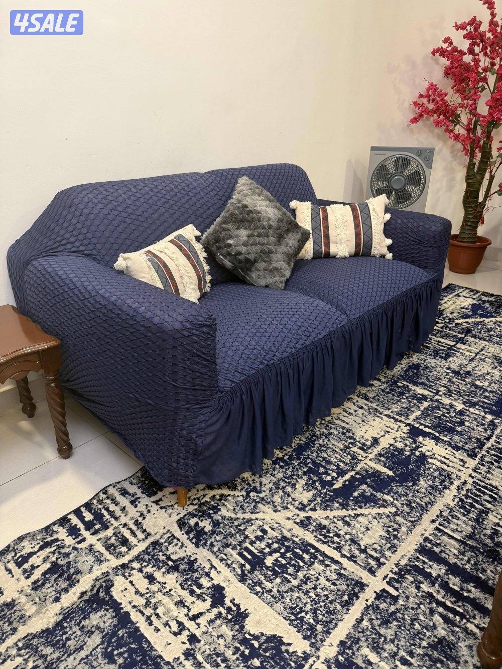 Abyat sofa set & table set with 4 small tables and 1 bug table.4