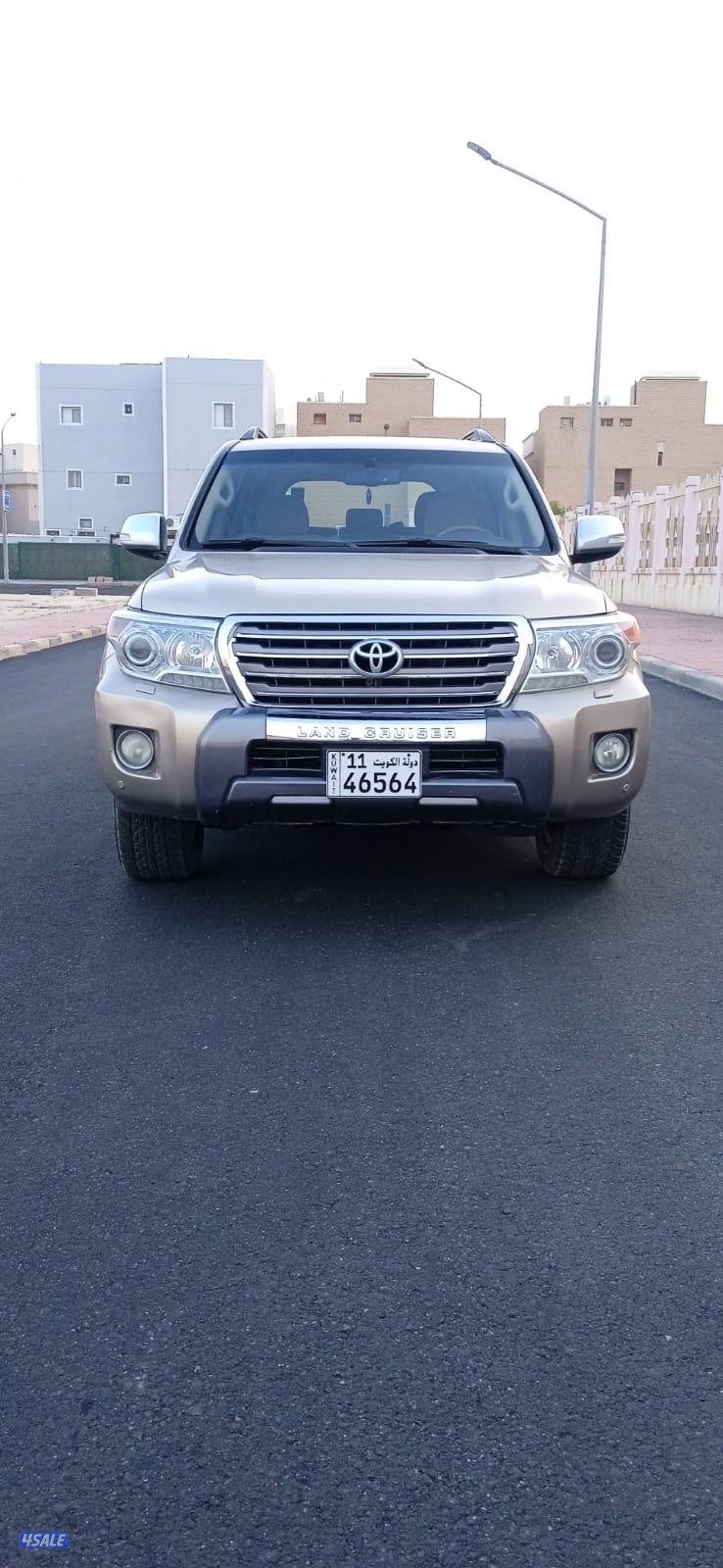 تويوتا لاندكروز0