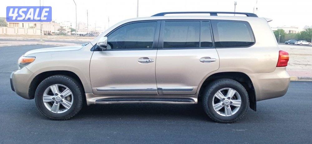 تويوتا لاندكروز2