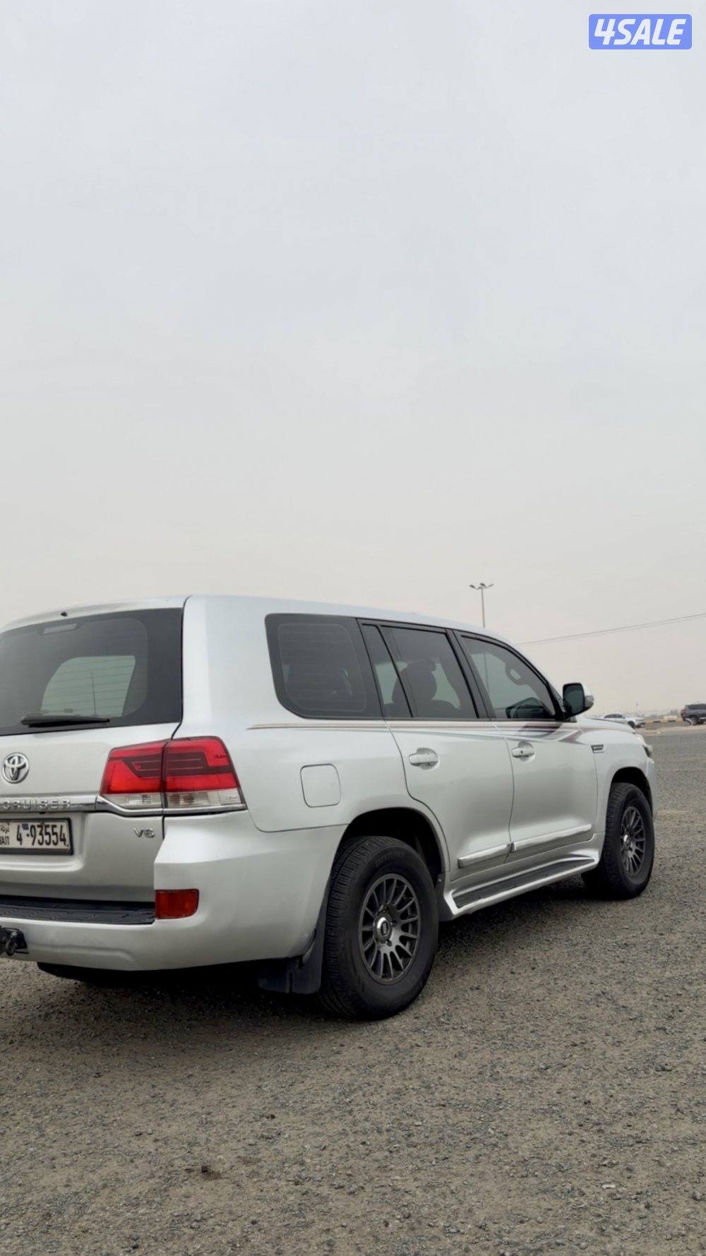 للبيع لاند مجدد 2010 قير عادي اساس وارد قطر1