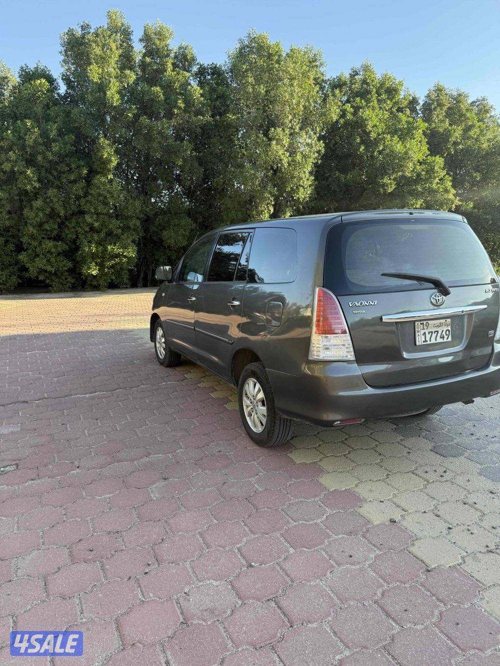 للبيع موديل ٢٠١٠1