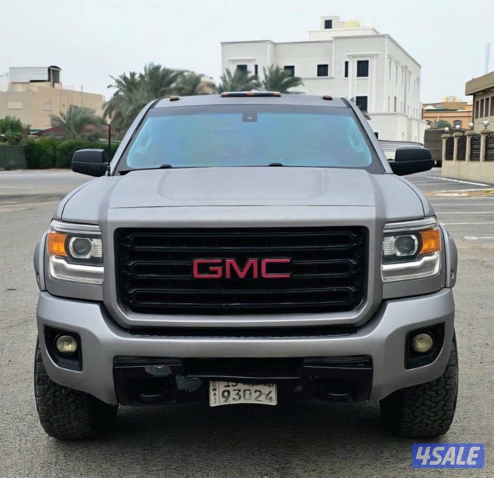 بحالة ممتازة وانيت جي ام سي سييرا موديل 2017 دبل قير أرضي شغال تواير ج0