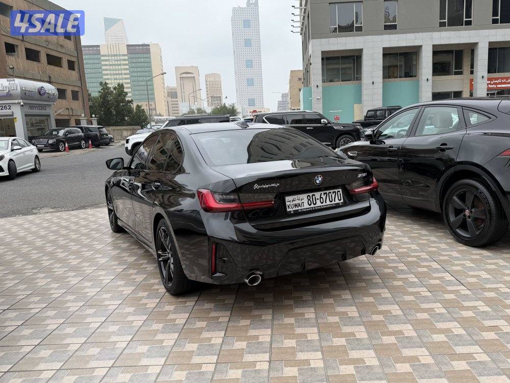 بي ام دبليو 318i موديل 2024 عداد 13 الف كفالة وسيرفيس كامل المواصفات3