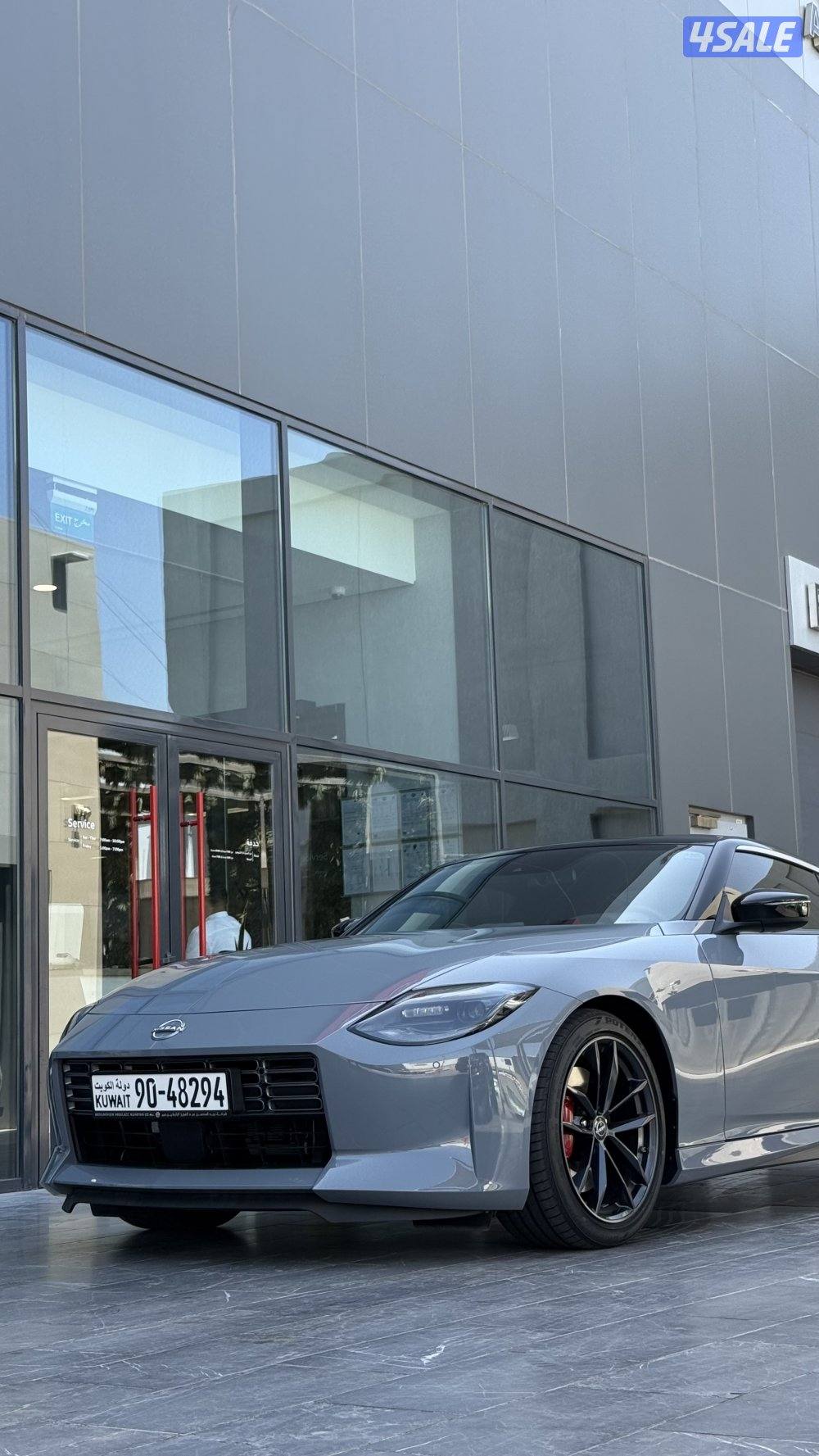 للبيع نيسان Z قير اوتوماتيك بحالة الوكالة استعمال يومي1