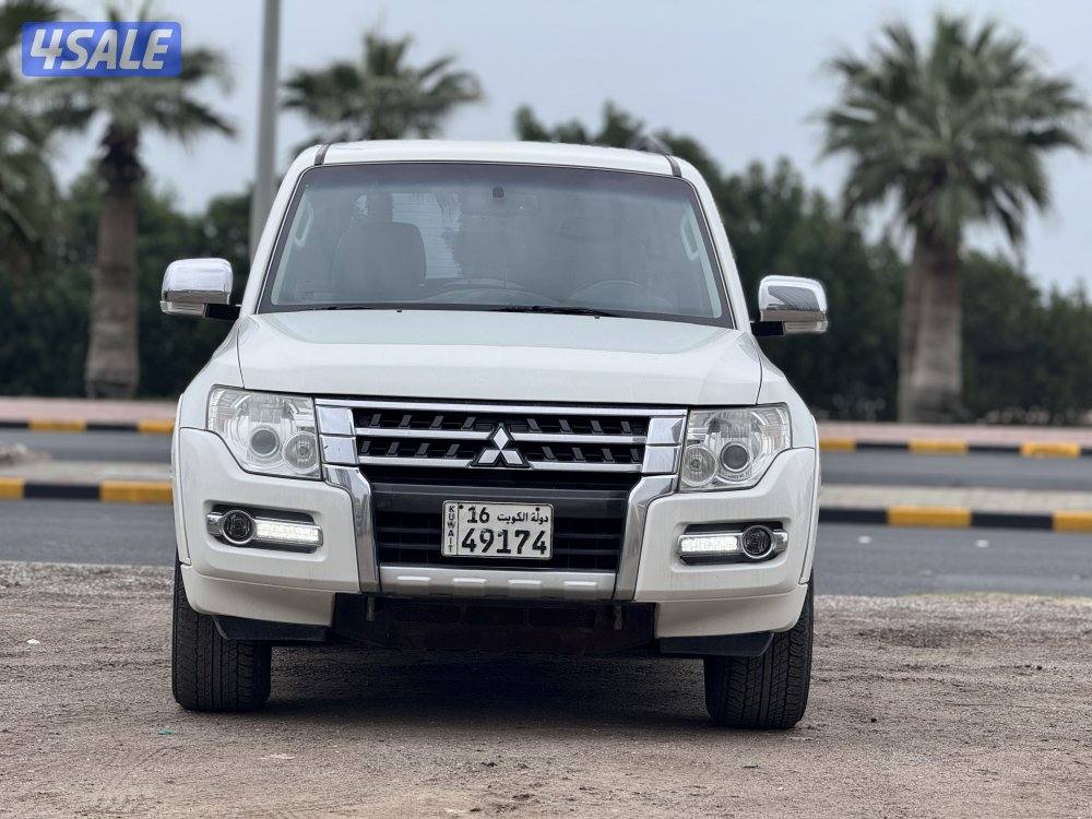 للبيع باجيرو / صبغ وكالة / موديل 2019 / مكينة صغيرة1