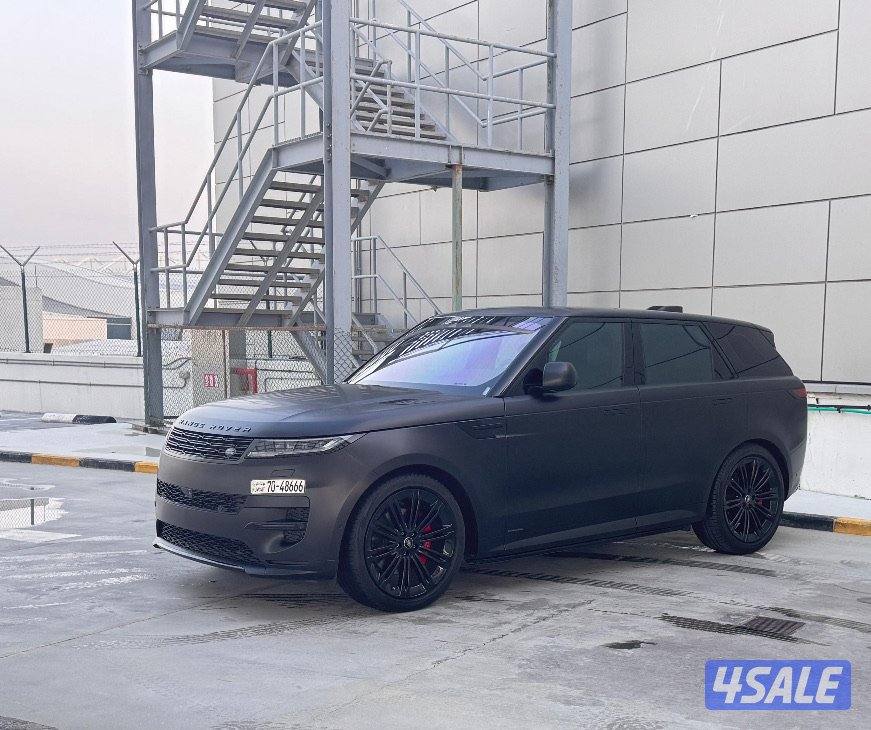 للبيع رنج روفر سبورت اوتوبيوغرافي v6 موديل 2023 الغانم صبغ الوكالة0