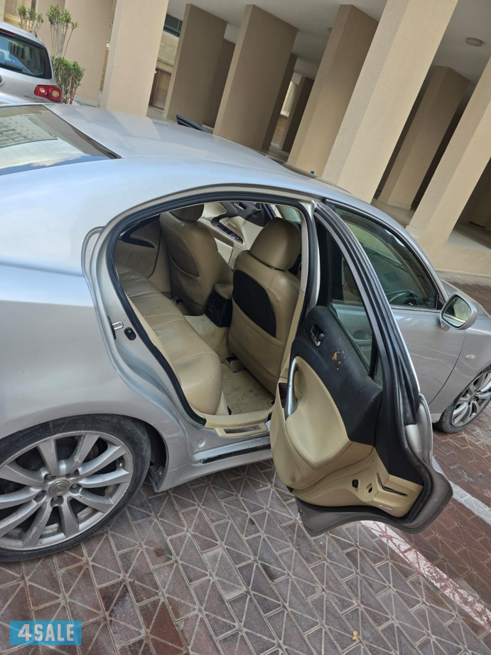 سياره لكزس is300 20074