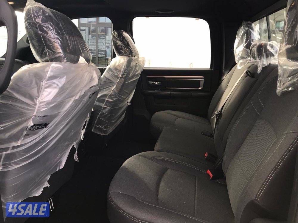 وورك موديل 2023 عداد 8 الاف5