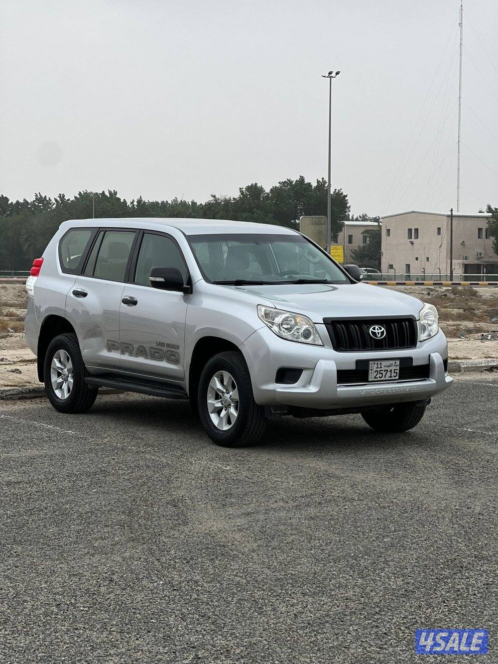 للبيع برادو نضيفه جداا جاهز لاستخدام1