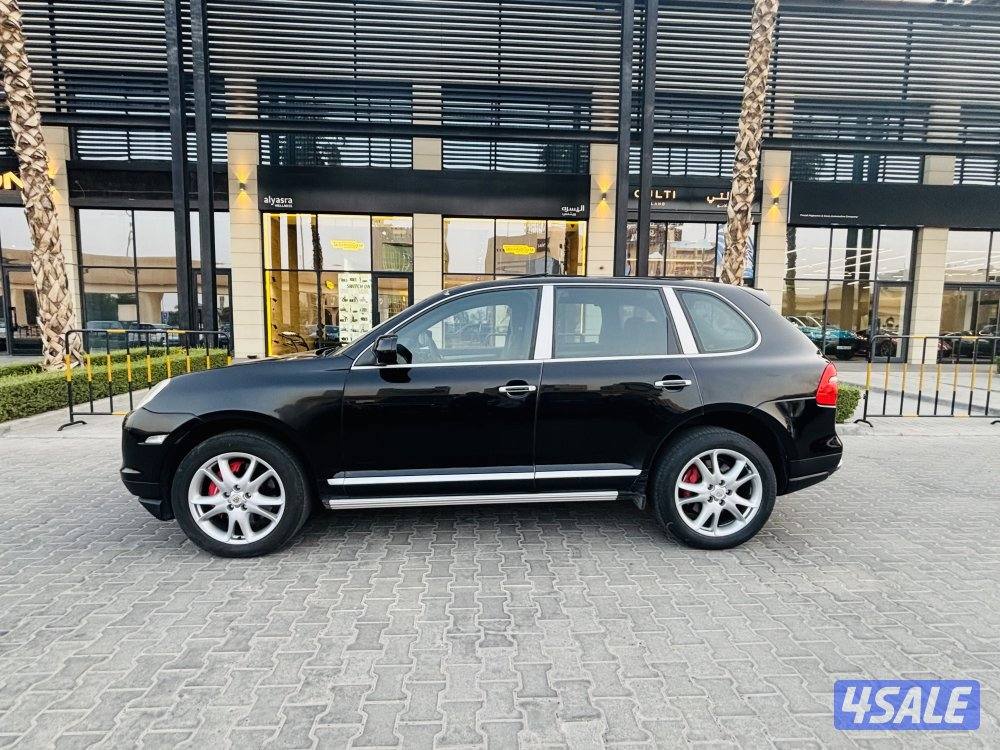 Porsche Cayenne Turbo model 20082
