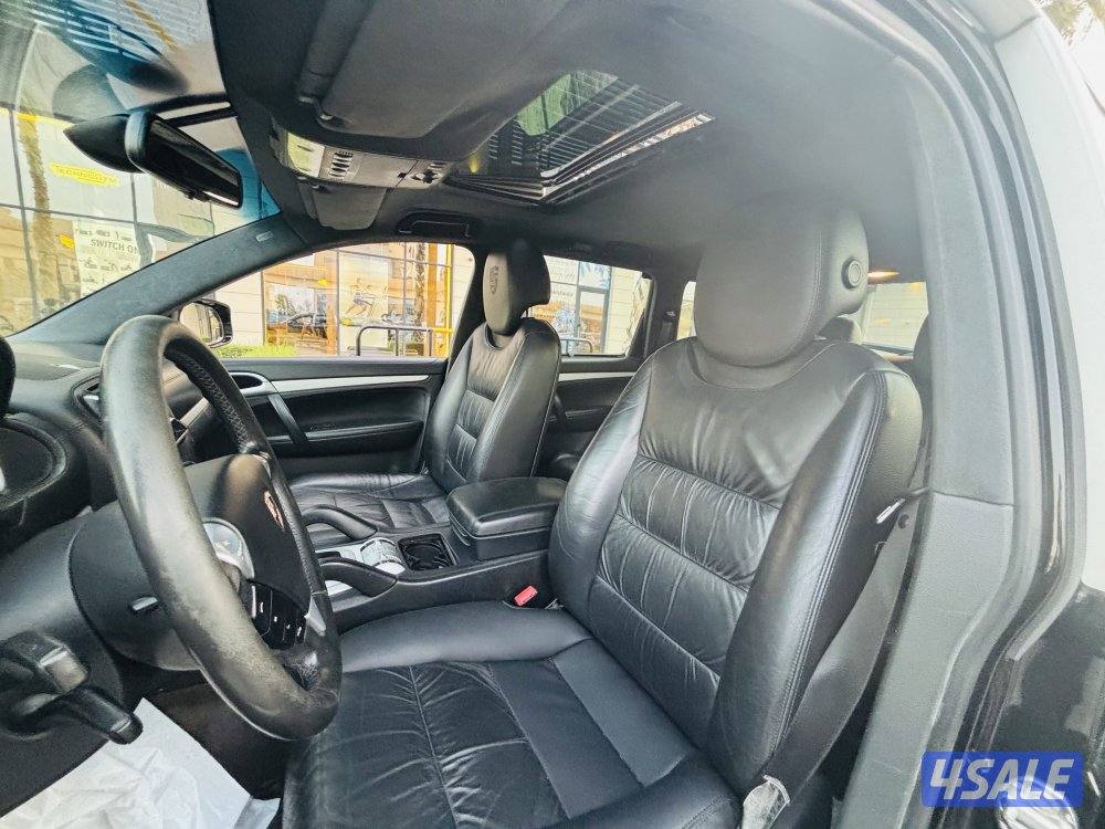 Porsche Cayenne Turbo model 20085