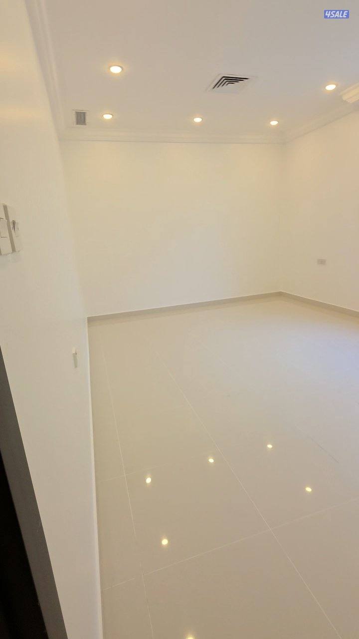 للإيجار دور ارضي بالمسايل6