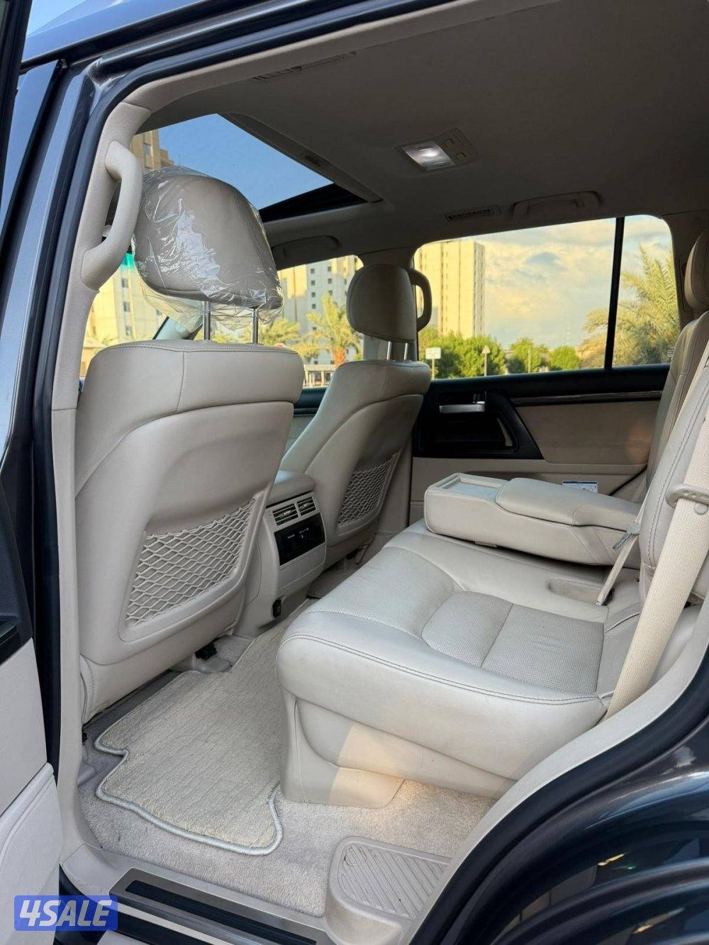 لاند كروز تورينق 2020 جلد الساير بحاله نادره عداد 98 الف5