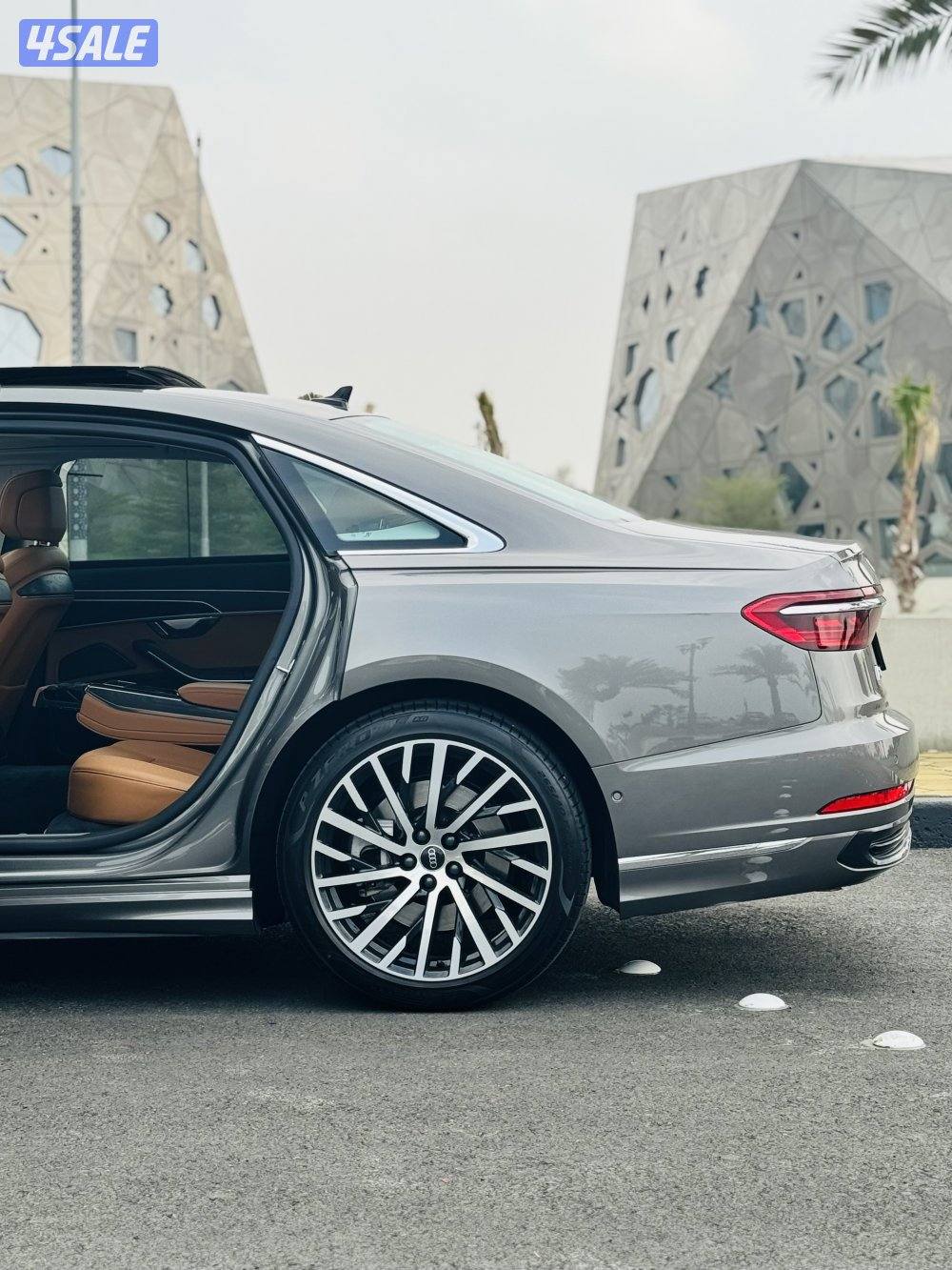 اودي اي ٨ لااارج موديل 2023 عداد 25 الغانم3