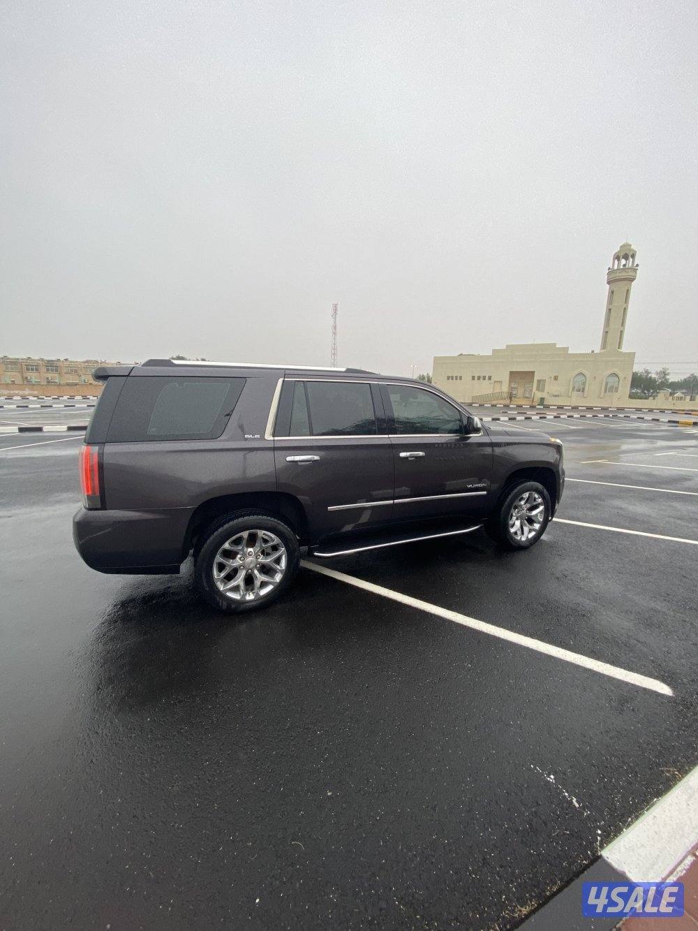 يوكن 2015 SLE قمة بالنظافه وبحاله ممتازه2