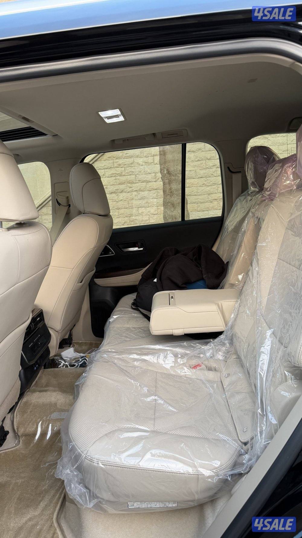 لاند كروز ايرو اس 20233