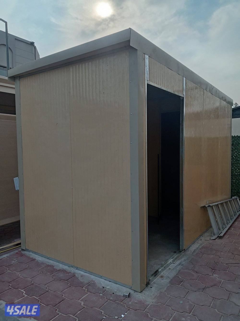 حداد مظلات أبواب سوار غرف سندويتش بانل1