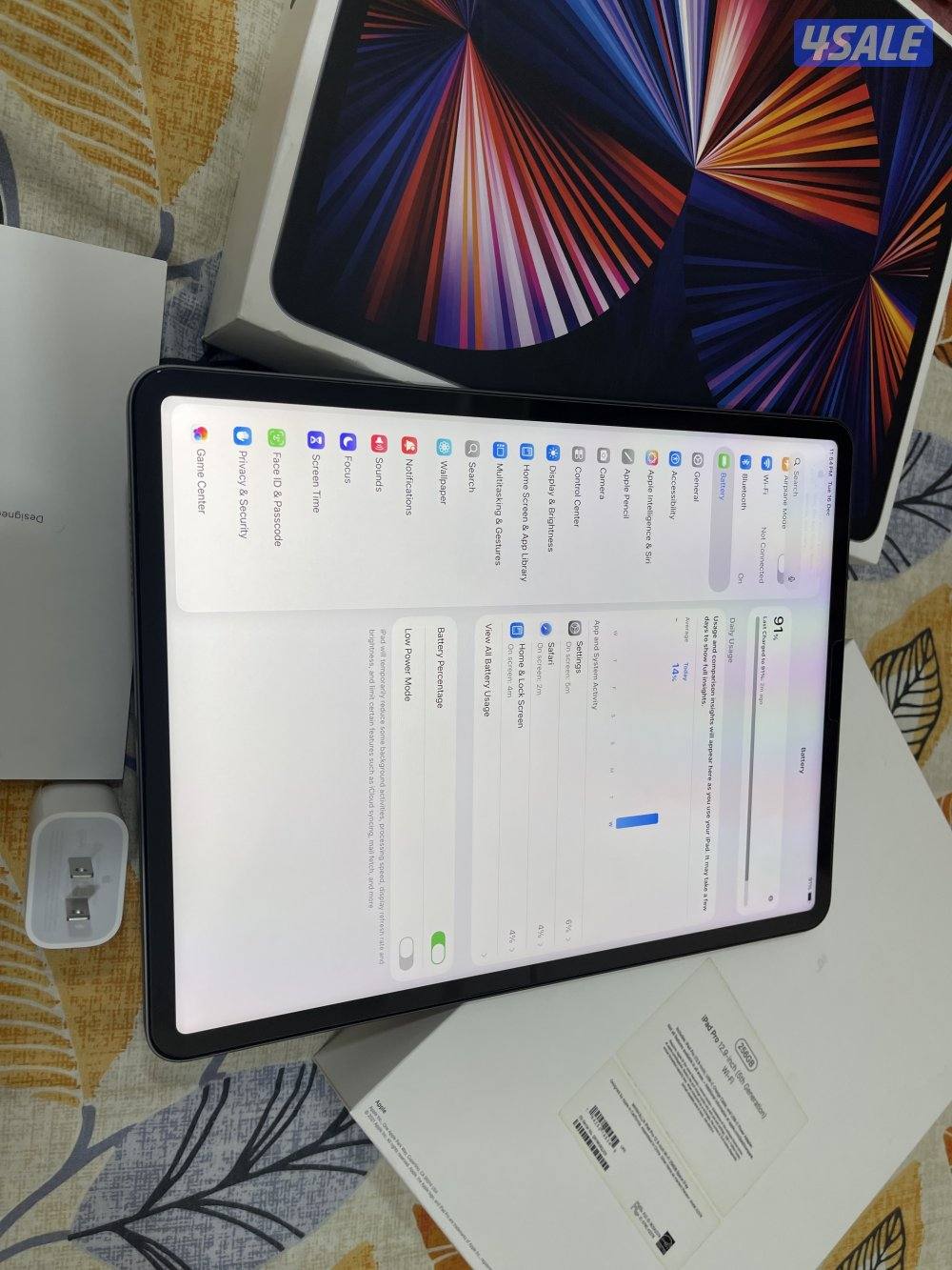 ايباد ابل برو 12.9 انش 256 قيقا ام ون الجيل الخامس نظيف حيل مع الاغراض4