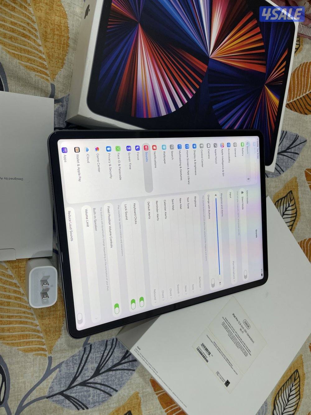 ايباد ابل برو 12.9 انش 256 قيقا ام ون الجيل الخامس نظيف حيل مع الاغراض5