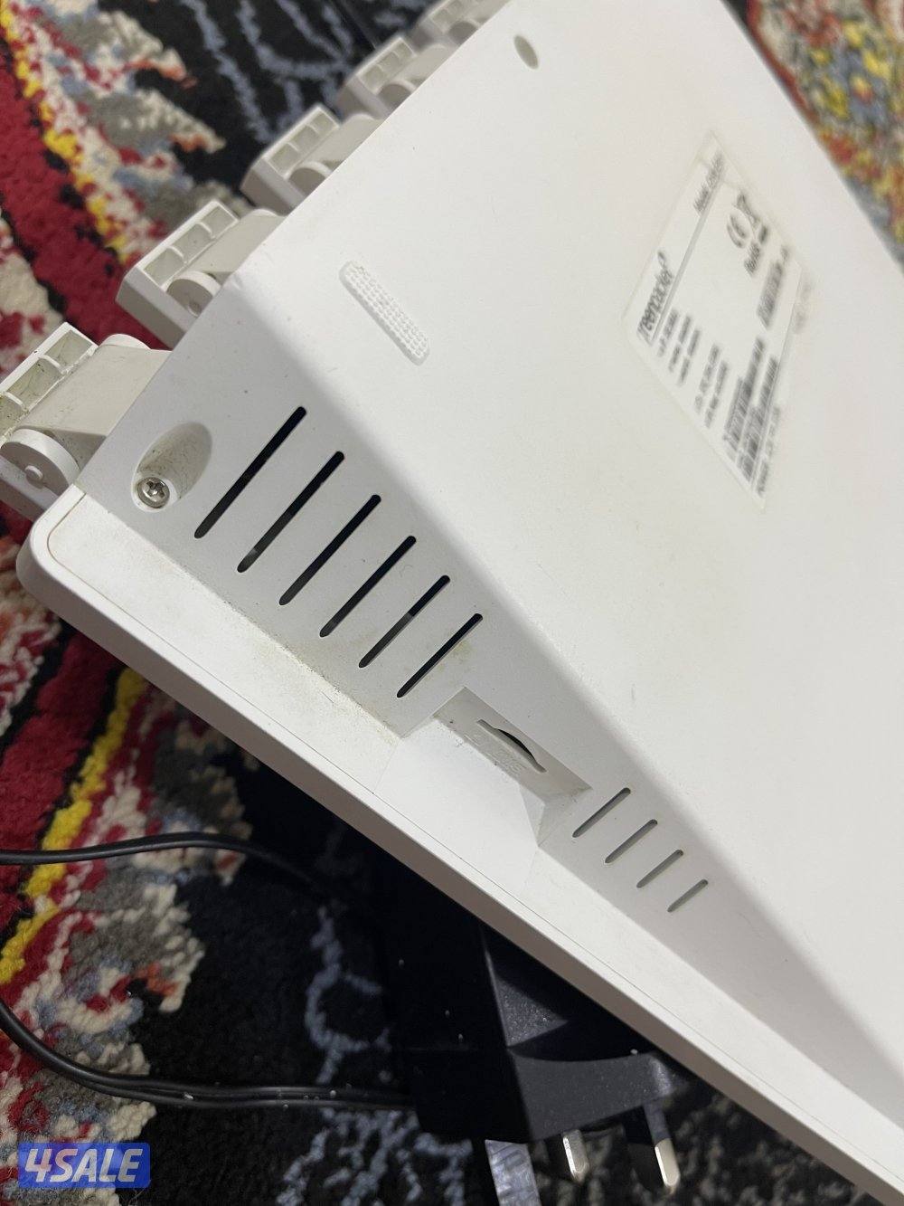 راوتر ثابت stc  فايف جي 5g نظيف وشغال 100/100 مع الشحن يركب فيه خط stc7