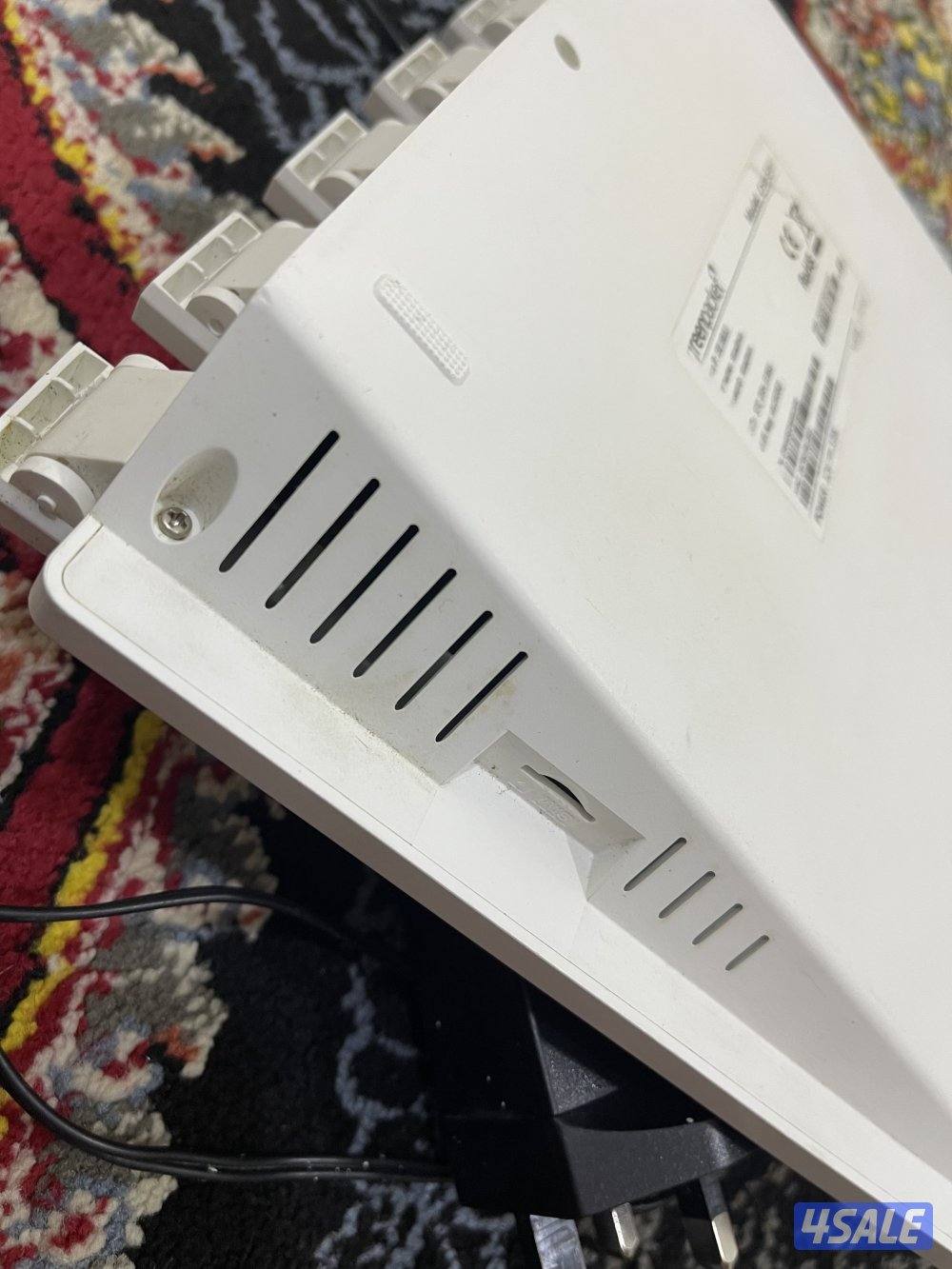 راوتر ثابت stc  فايف جي 5g نظيف وشغال 100/100 مع الشحن يركب فيه خط stc8