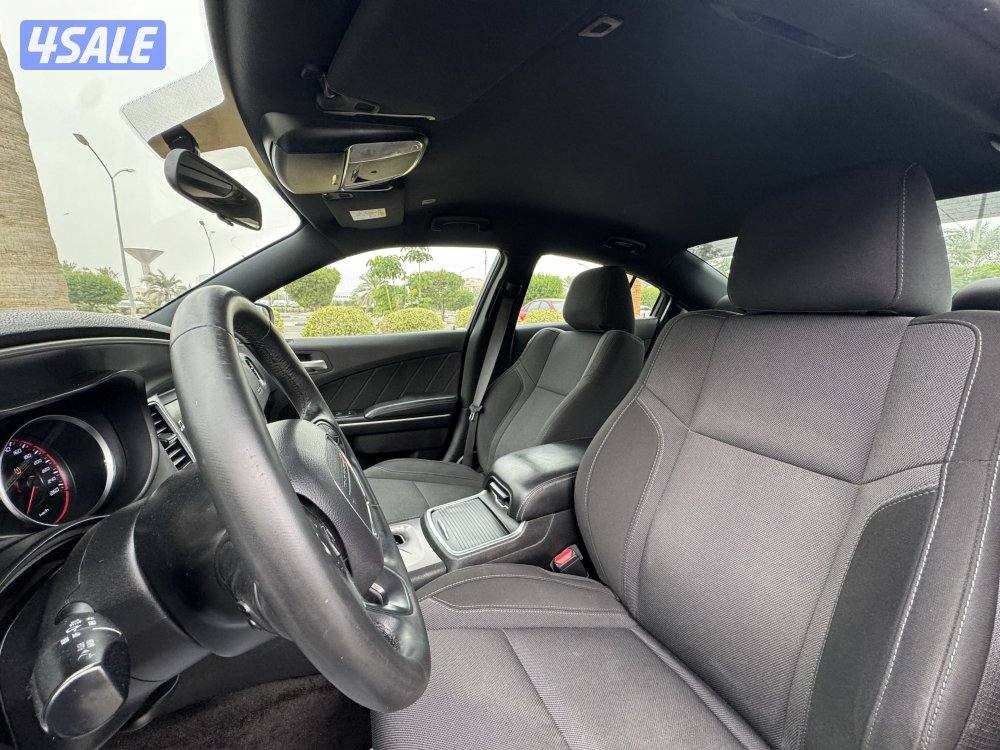 دوج شارجر V6 موديل 2019 صبغ الوكاله بحاله الوكاله12