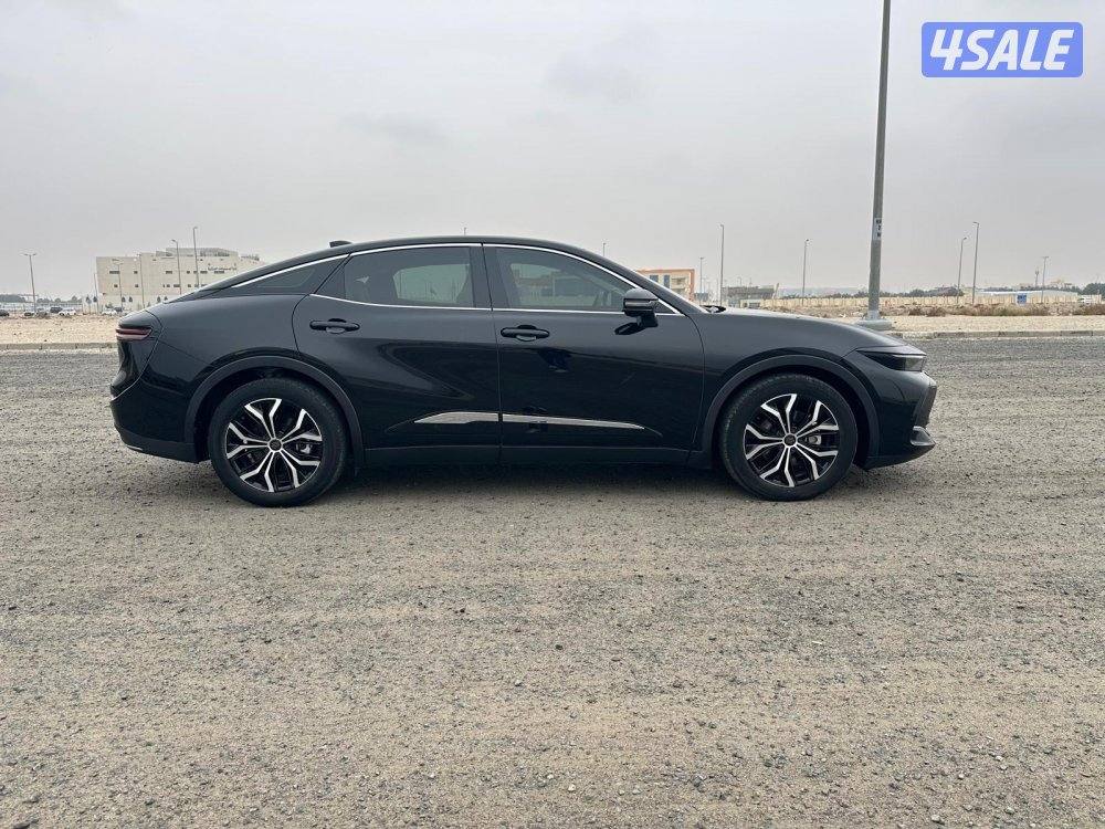 تويوتا كراون ٢٠٢٣ بحالة الوكالة 2.5H1