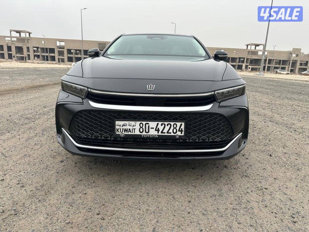 تويوتا كراون ٢٠٢٣ بحالة الوكالة 2.5H3