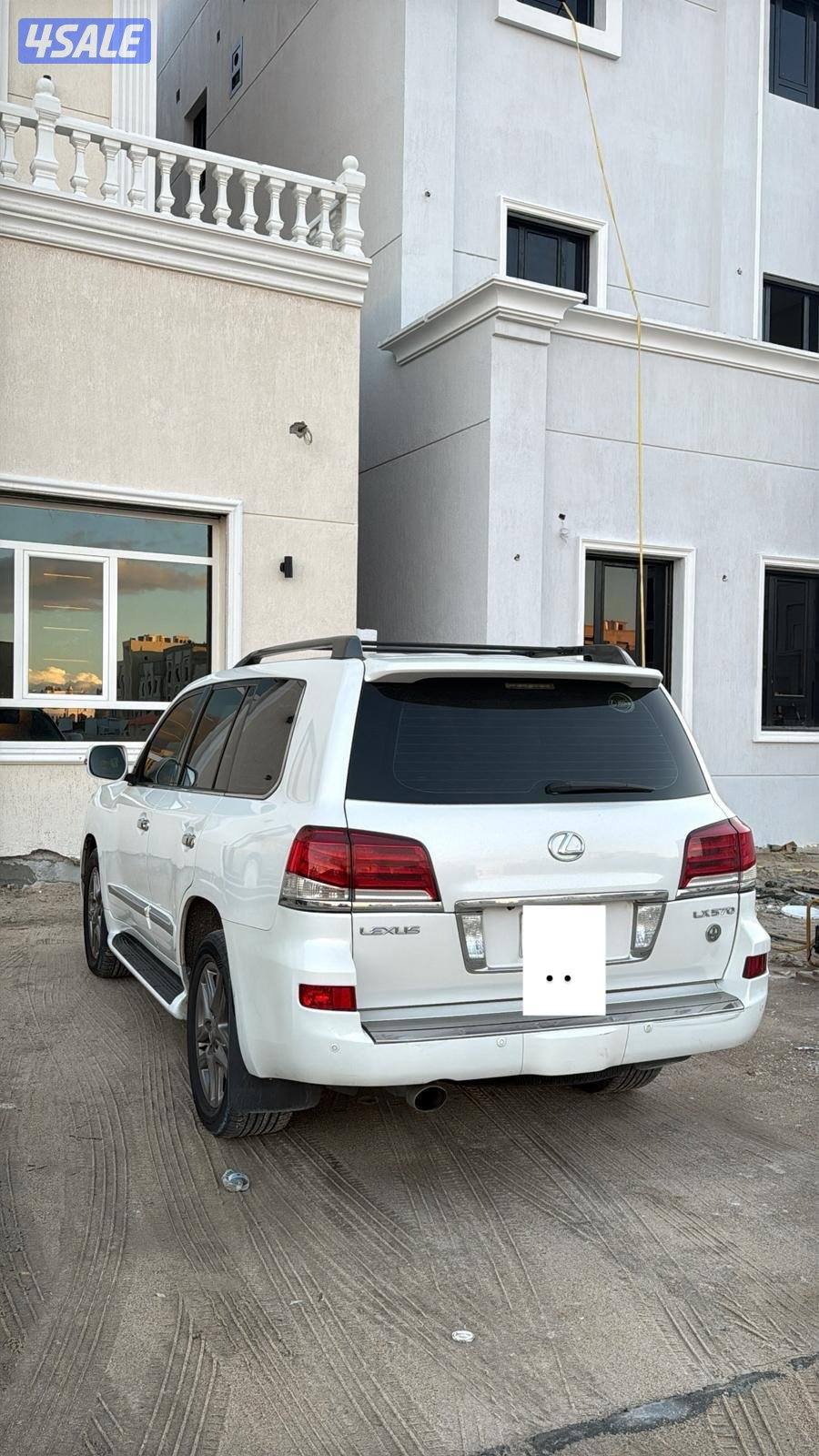 جيب لكزس ٢٠١٣ ماشي ٢٣٠ لون ابيض الدرجه الاولى شاشات وراه الفول6
