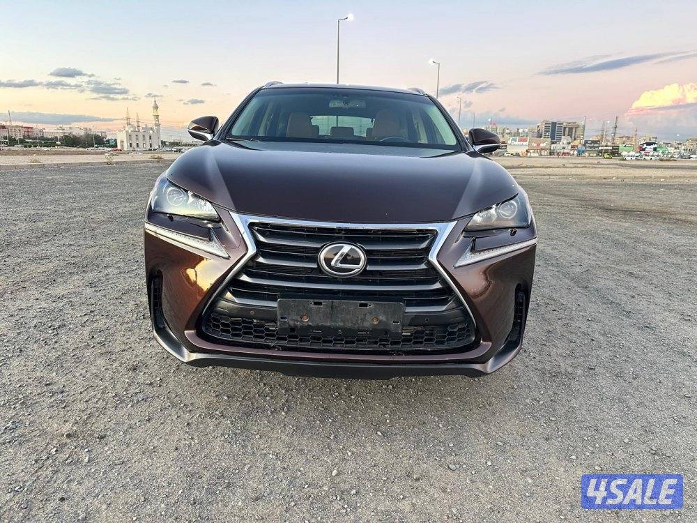 جيب لكزس NX 200t موديل ٢٠١٧ في قمة النظافة2