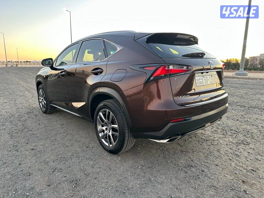 جيب لكزس NX 200t موديل ٢٠١٧ في قمة النظافة6