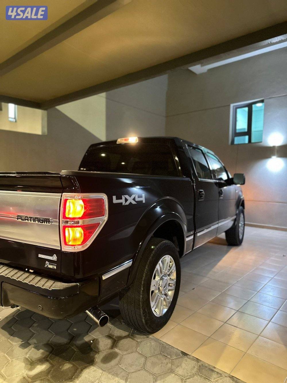 وانيت فورد F1502