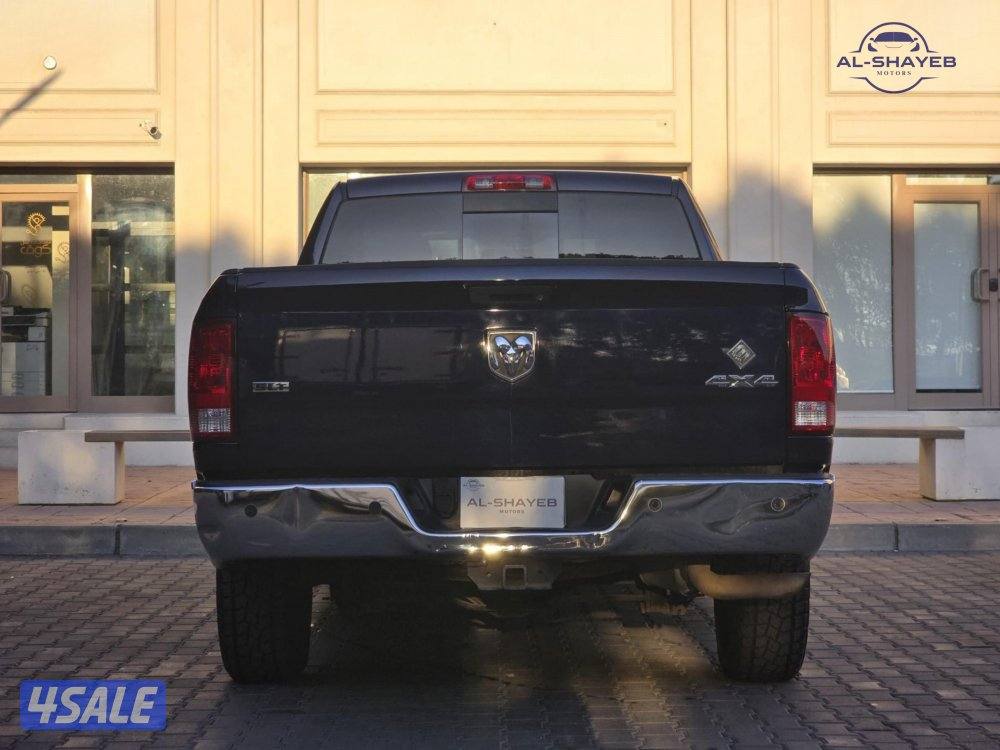 دودج رام 2012 عداد 200 الف بحالة ممتازة5