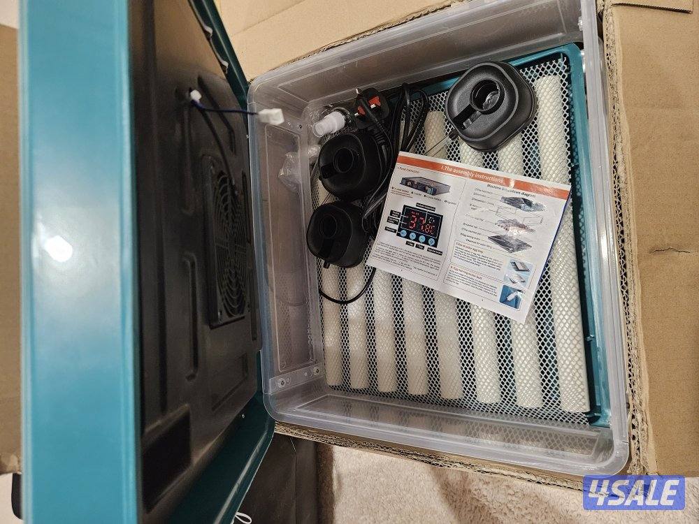 للبيع فقاسه بيض جديده غير مستعمله من 25 الى 30 بيضة0