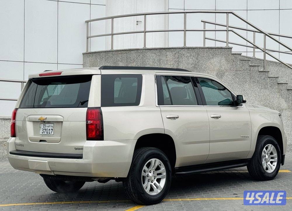للبيع شيفرولية تاهو موديل 2017 الغانم5