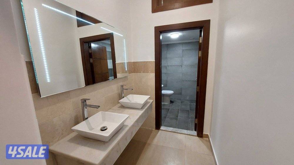 دور مع حوش ساقط في السلام مباشرة من المالك2