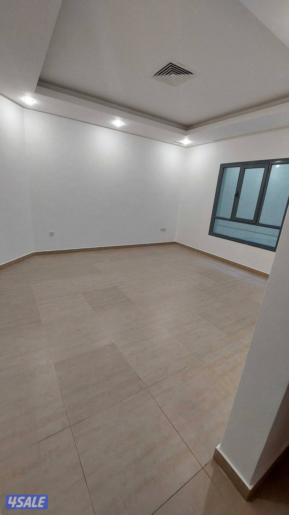 دور مع حوش ساقط في السلام مباشرة من المالك5