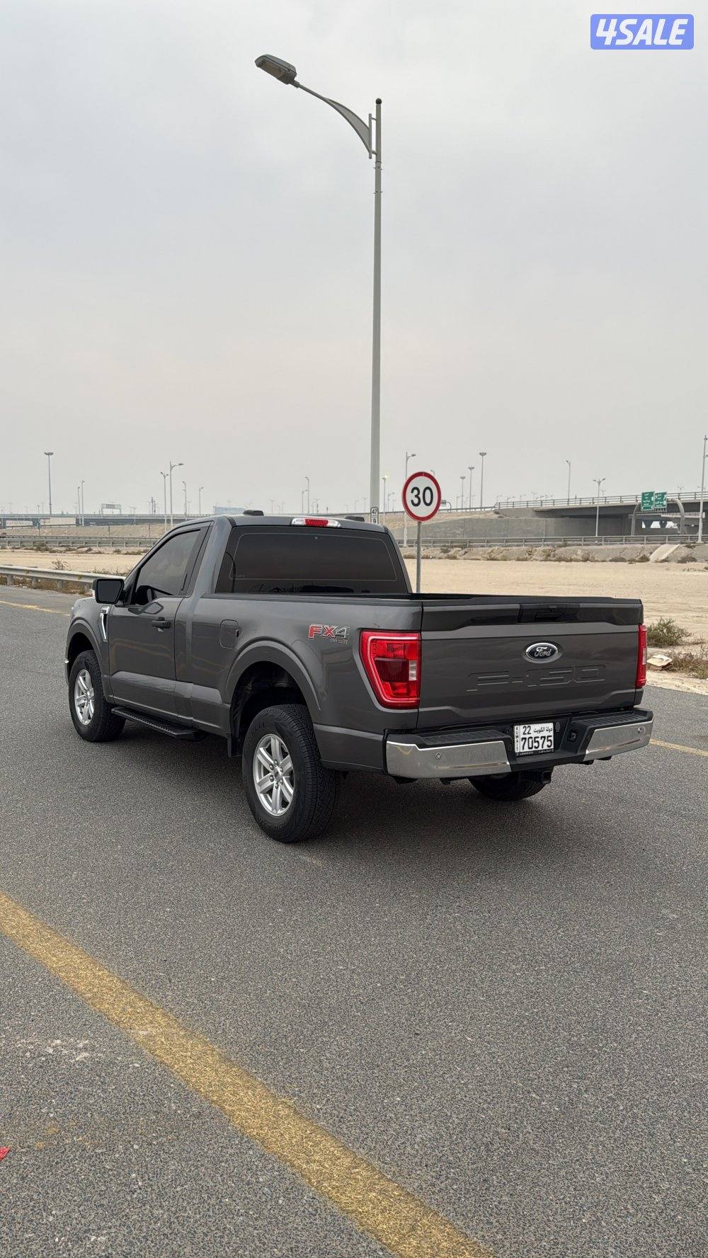 للبيع F-150 FX4 غماره دبل قير2