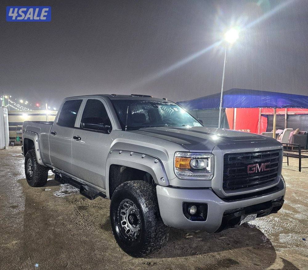 بحالة ممتازة وانيت جي ام سي سييرا موديل 2017 دبل قير أرضي شغال تواير ج7