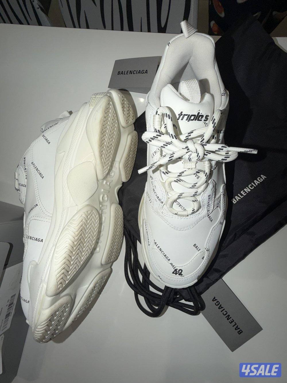 حذاء بالنسياغا فقط استعمال مرتين حاله جيده جداجدا6