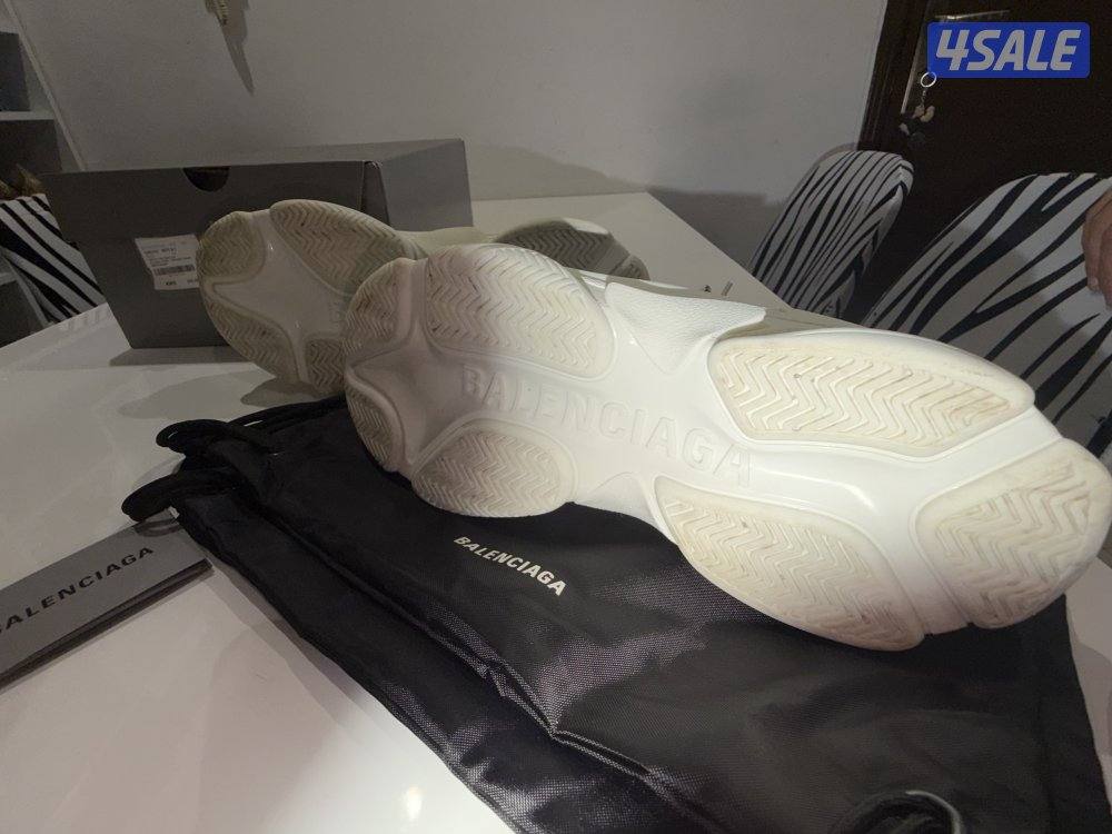 حذاء بالنسياغا فقط استعمال مرتين حاله جيده جداجدا7